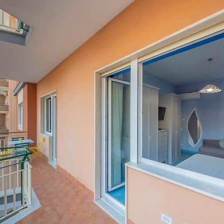 La Casa Del Poeta - Appartamento Positano Maiori Extérieur photo
