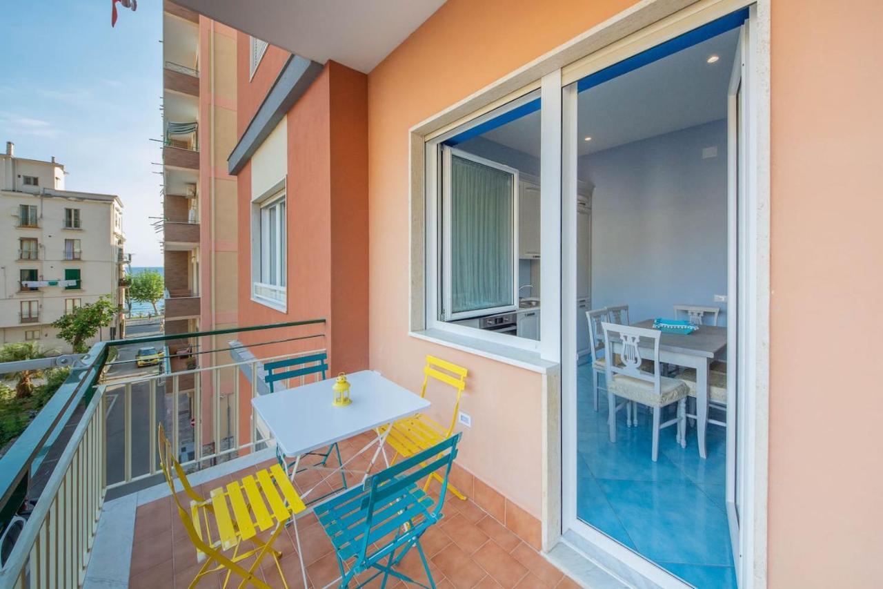 La Casa Del Poeta - Appartamento Positano Maiori Extérieur photo